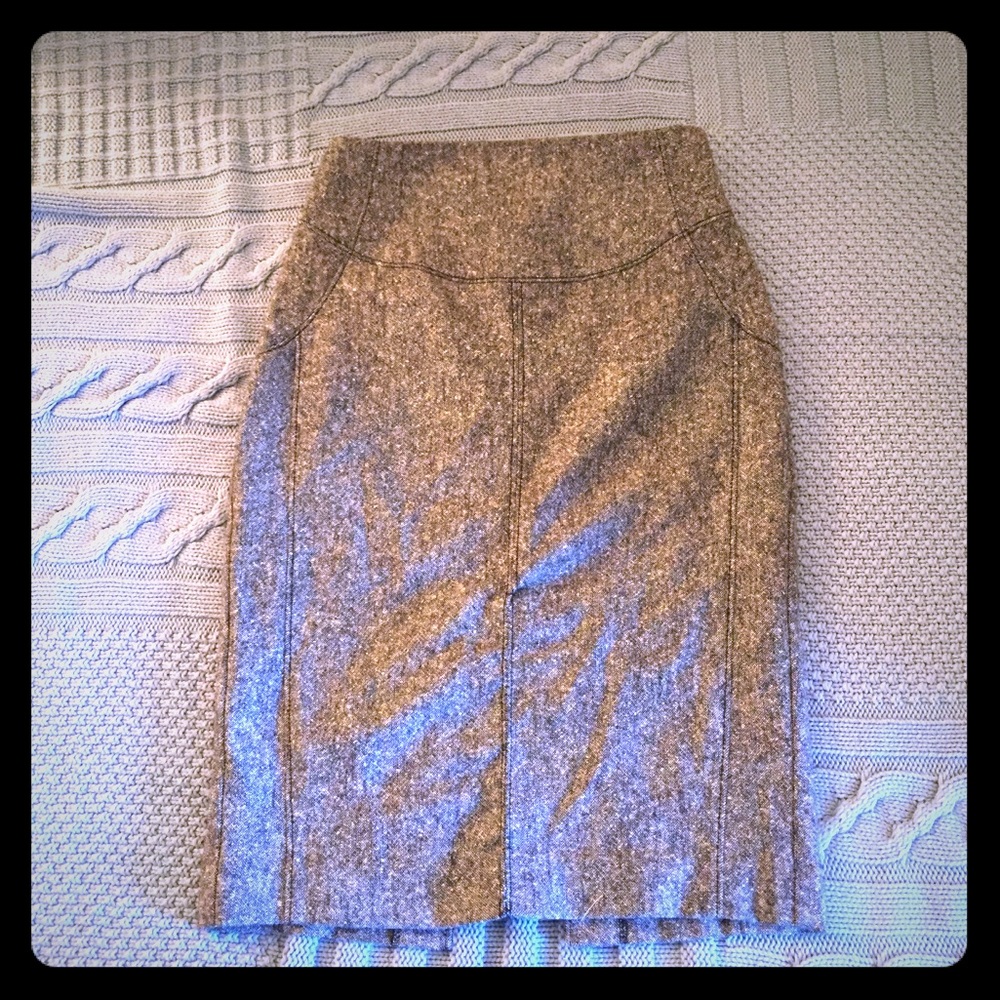 High waisted pencil skirt